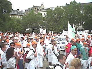 Ärztedemo vor der Staatskanzlei