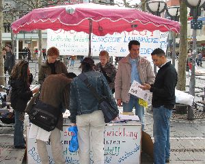 Informationsstand in Frankfurt